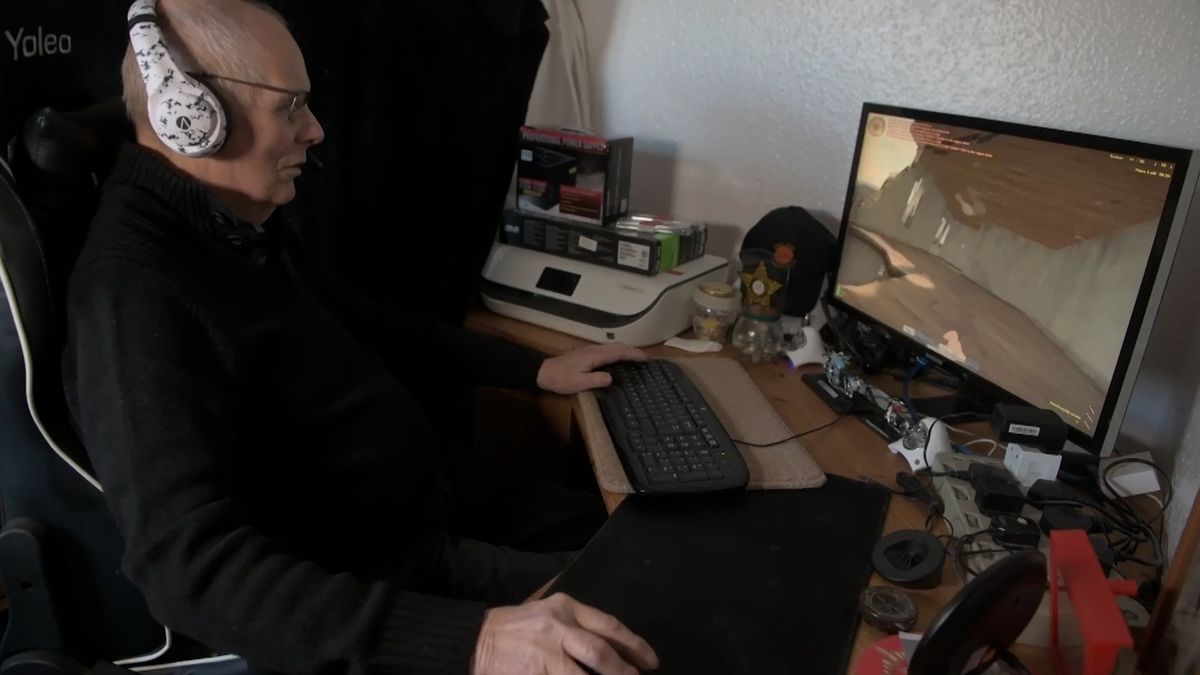 Osmdesátník hraje počítačové hry už 45 let